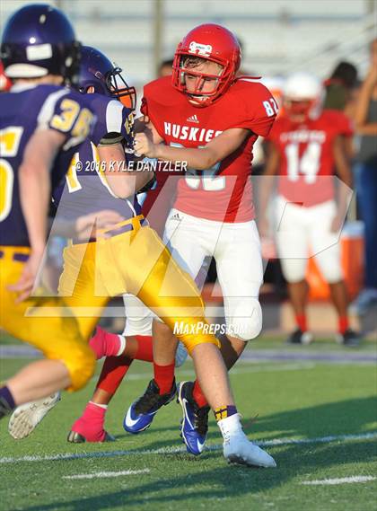 Thumbnail 2 in Hirschi @ Sanger photogallery.