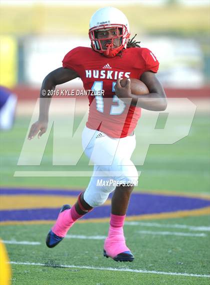 Thumbnail 3 in Hirschi @ Sanger photogallery.