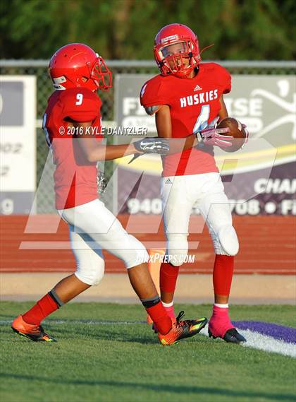 Thumbnail 1 in Hirschi @ Sanger photogallery.