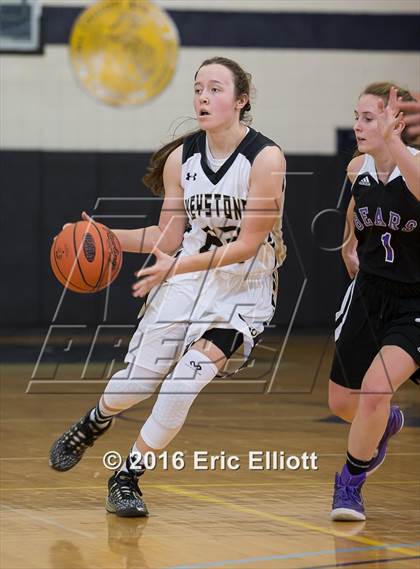 Thumbnail 2 in Winchester Thurston vs Keystone (PIAA A 1st Round) photogallery.