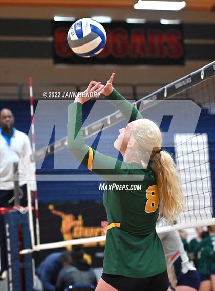 Thumbnail 3 in Liberty vs. Bishop Manogue (Durango Fall Classic) photogallery.