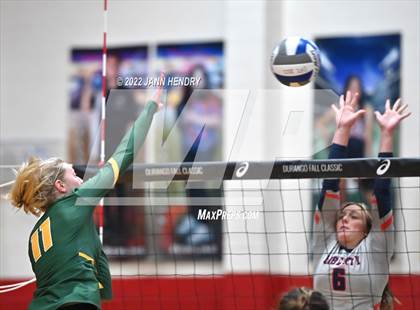 Thumbnail 3 in Liberty vs. Bishop Manogue (Durango Fall Classic) photogallery.