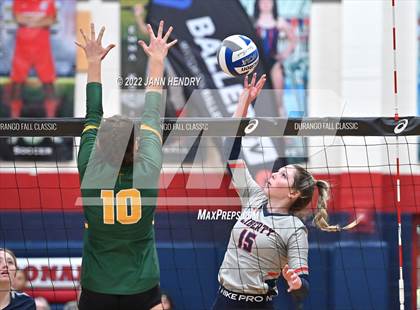 Thumbnail 2 in Liberty vs. Bishop Manogue (Durango Fall Classic) photogallery.