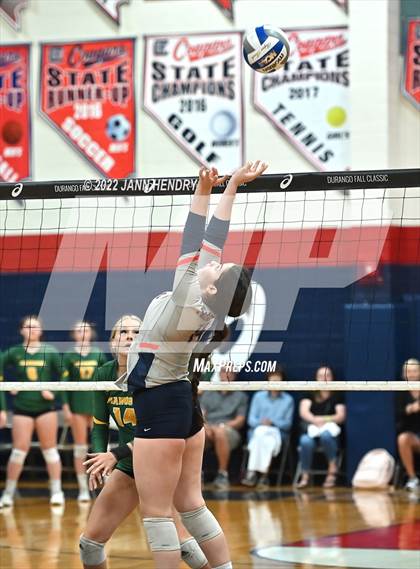 Thumbnail 1 in Liberty vs. Bishop Manogue (Durango Fall Classic) photogallery.