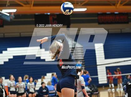 Thumbnail 3 in Liberty vs. Bishop Manogue (Durango Fall Classic) photogallery.