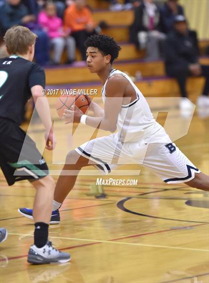 Thumbnail 2 in Emerald Ridge vs. Bellarmine Prep photogallery.