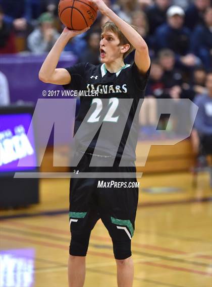 Thumbnail 2 in Emerald Ridge vs. Bellarmine Prep photogallery.