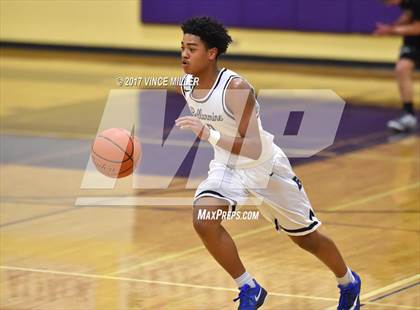 Thumbnail 3 in Emerald Ridge vs. Bellarmine Prep photogallery.