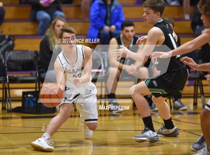 Thumbnail 2 in Emerald Ridge vs. Bellarmine Prep photogallery.