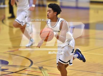 Thumbnail 1 in Emerald Ridge vs. Bellarmine Prep photogallery.