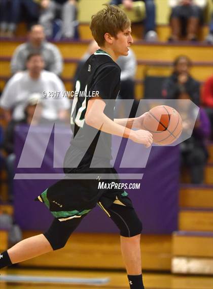 Thumbnail 1 in Emerald Ridge vs. Bellarmine Prep photogallery.