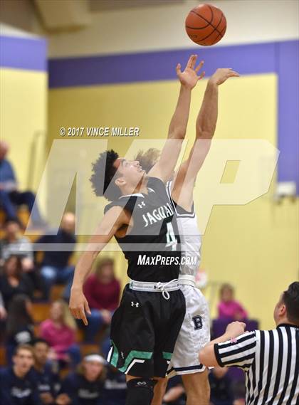 Thumbnail 3 in Emerald Ridge vs. Bellarmine Prep photogallery.