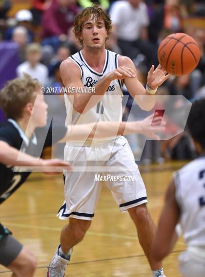 Thumbnail 3 in Emerald Ridge vs. Bellarmine Prep photogallery.