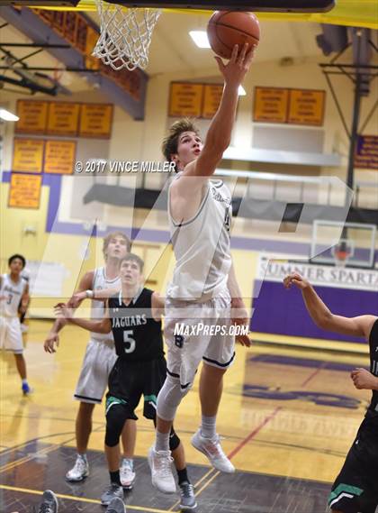 Thumbnail 1 in Emerald Ridge vs. Bellarmine Prep photogallery.