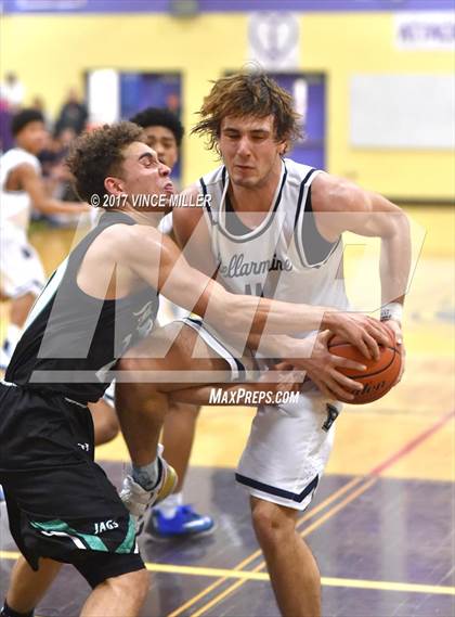 Thumbnail 1 in Emerald Ridge vs. Bellarmine Prep photogallery.