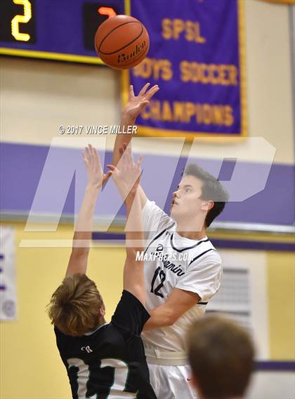 Thumbnail 1 in Emerald Ridge vs. Bellarmine Prep photogallery.
