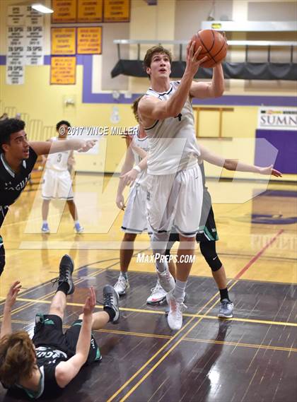 Thumbnail 2 in Emerald Ridge vs. Bellarmine Prep photogallery.