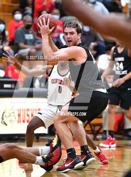 Thumbnail 2 in Harvard-Westlake @ Centennial (CIF SS Open DIV Playoff) photogallery.