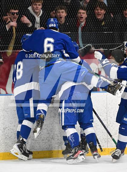 Thumbnail 3 in Darien @ Fairfield Prep photogallery.