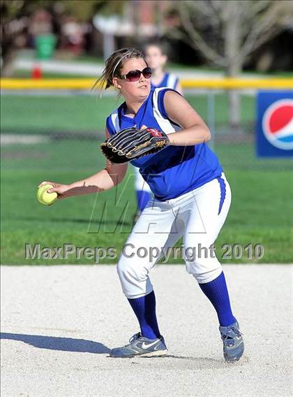 Thumbnail 1 in Riverton @ Tri-City photogallery.