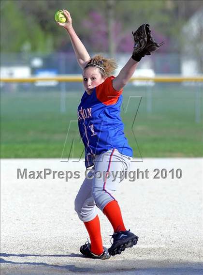 Thumbnail 1 in Riverton @ Tri-City photogallery.