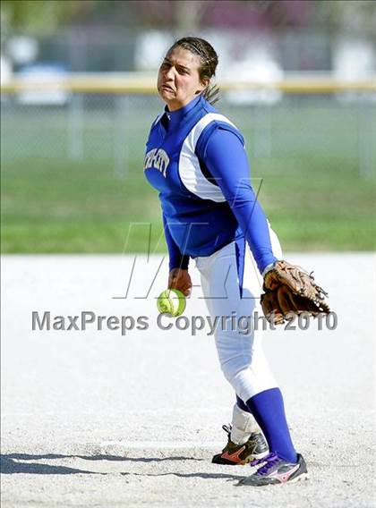 Thumbnail 2 in Riverton @ Tri-City photogallery.