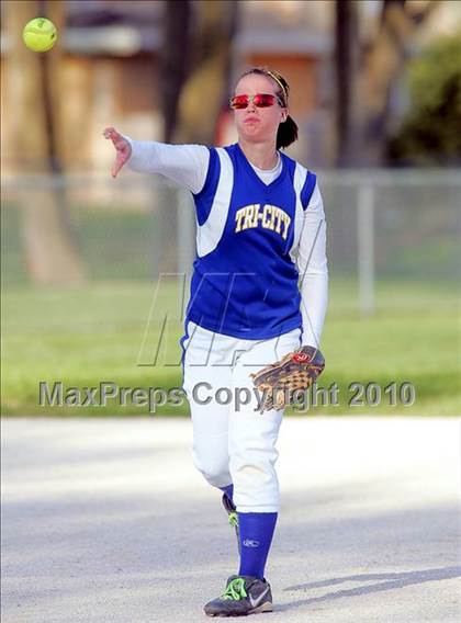 Thumbnail 1 in Riverton @ Tri-City photogallery.