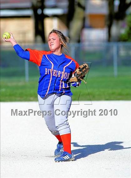 Thumbnail 1 in Riverton @ Tri-City photogallery.