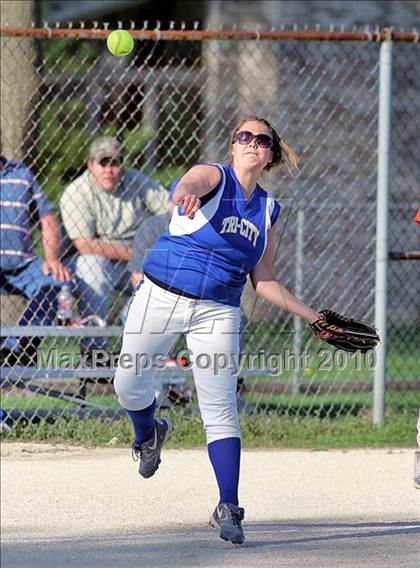 Thumbnail 3 in Riverton @ Tri-City photogallery.