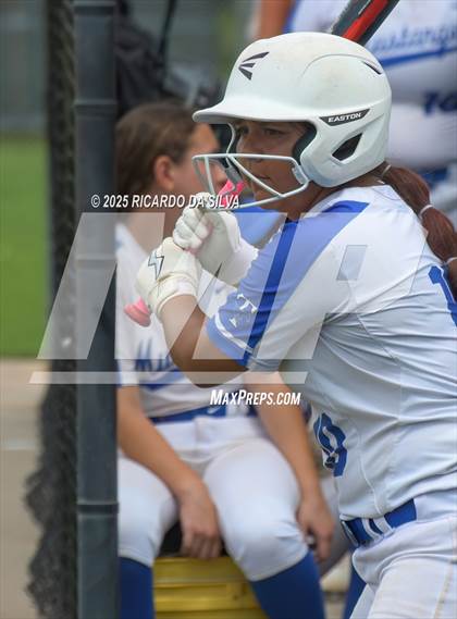 Thumbnail 2 in Katy Taylor vs Cinco Ranch photogallery.