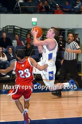 Thumbnail 2 in Los Alamitos vs El Toro (Anaheim Holiday Classic) photogallery.