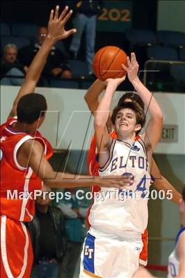 Thumbnail 2 in Los Alamitos vs El Toro (Anaheim Holiday Classic) photogallery.