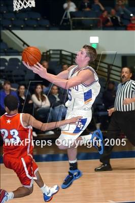 Thumbnail 1 in Los Alamitos vs El Toro (Anaheim Holiday Classic) photogallery.