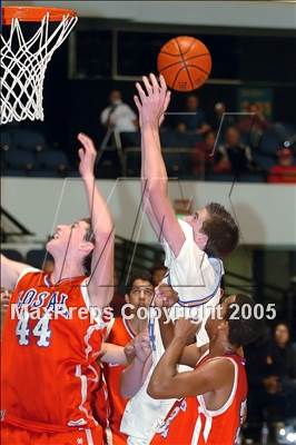 Thumbnail 3 in Los Alamitos vs El Toro (Anaheim Holiday Classic) photogallery.