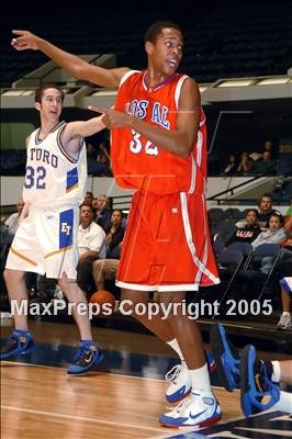 Thumbnail 3 in Los Alamitos vs El Toro (Anaheim Holiday Classic) photogallery.
