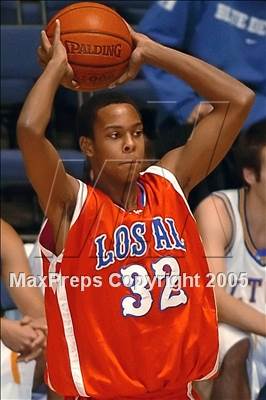 Thumbnail 2 in Los Alamitos vs El Toro (Anaheim Holiday Classic) photogallery.