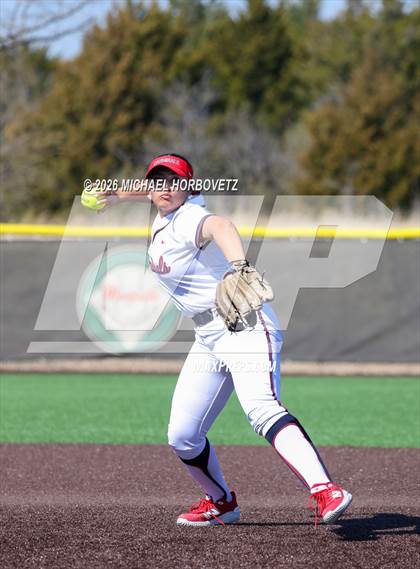 Thumbnail 1 in John Paul II vs. Aledo photogallery.