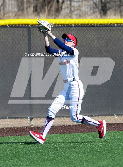 Thumbnail 1 in John Paul II vs. Aledo photogallery.