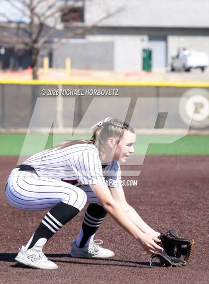 Thumbnail 3 in John Paul II vs. Aledo photogallery.
