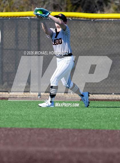 Thumbnail 2 in John Paul II vs. Aledo photogallery.