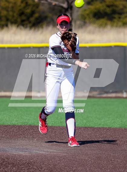 Thumbnail 1 in John Paul II vs. Aledo photogallery.