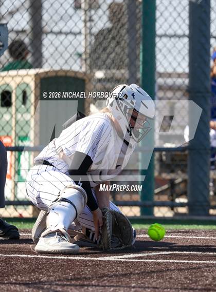 Thumbnail 1 in John Paul II vs. Aledo photogallery.