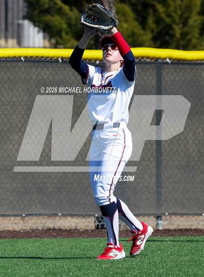 Thumbnail 2 in John Paul II vs. Aledo photogallery.