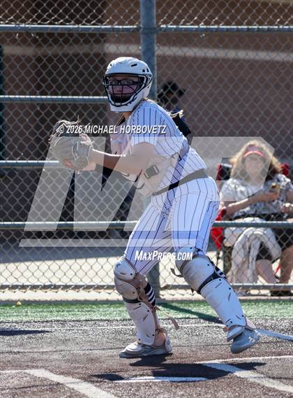 Thumbnail 2 in John Paul II vs. Aledo photogallery.