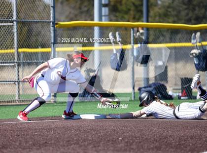 Thumbnail 3 in John Paul II vs. Aledo photogallery.