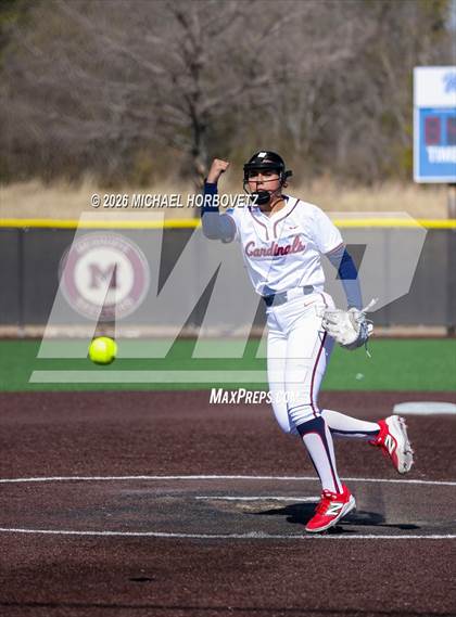 Thumbnail 2 in John Paul II vs. Aledo photogallery.