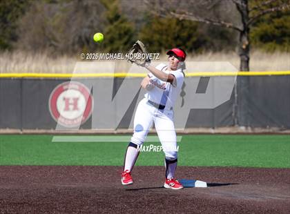 Thumbnail 3 in John Paul II vs. Aledo photogallery.