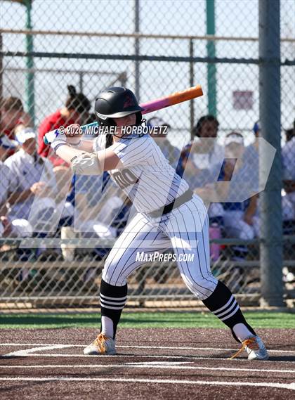 Thumbnail 2 in John Paul II vs. Aledo photogallery.