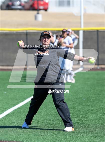 Thumbnail 1 in John Paul II vs. Aledo photogallery.