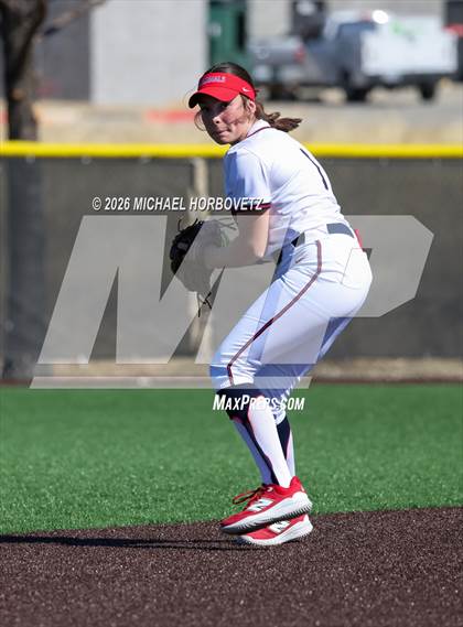 Thumbnail 1 in John Paul II vs. Aledo photogallery.